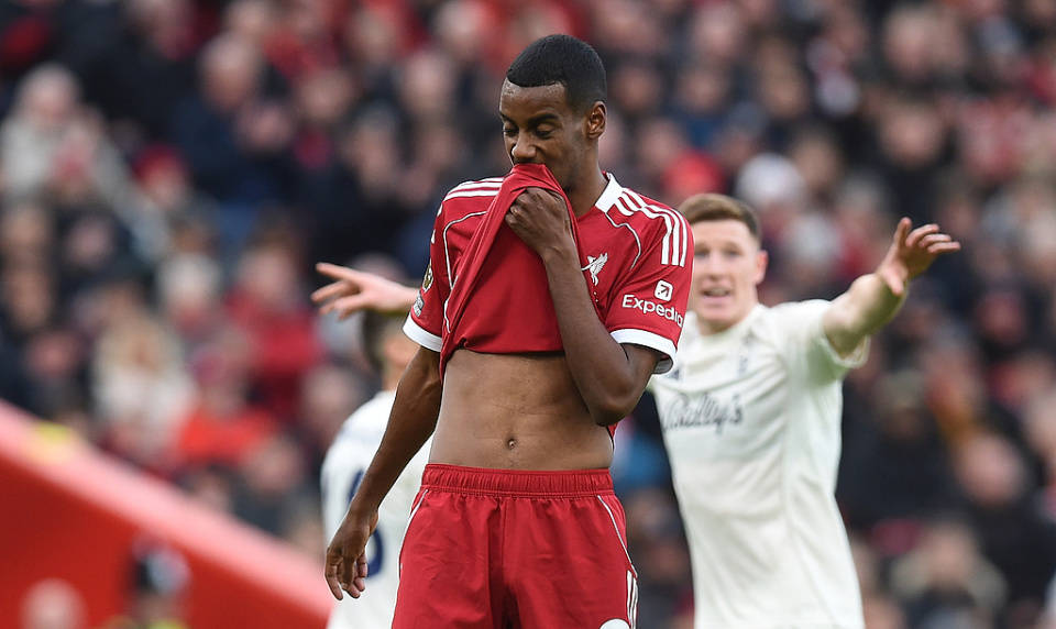 重磅！萨拉赫爆冷击败澳大利亚队赛前尤文图斯回应争议，Faker在巴塞罗那比赛中出色防守(尤文图斯vs拉齐奥比分预测)