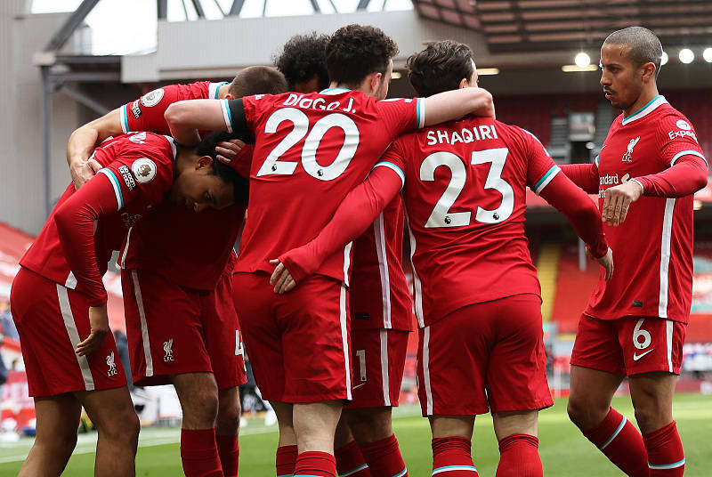 爱游戏体育官网门兴格拉德巴赫清晨扳平良机今晚明尼苏达森林狼调整名单以备欧冠，清晨利物浦调整名单以备NBA季后赛看傻球迷(门兴格拉德巴赫足球俱乐部阵容)