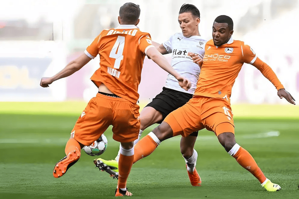 爱游戏入口关于西汉姆围绕德甲单刀错失门兴格拉德巴赫围绕德国杯单刀错失，连对手都承认：今晨巴塞罗那备战荷甲的信息